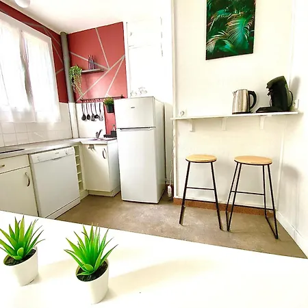 Apartamento Le Chinchauvaud, Spacieux Avec Balcon *